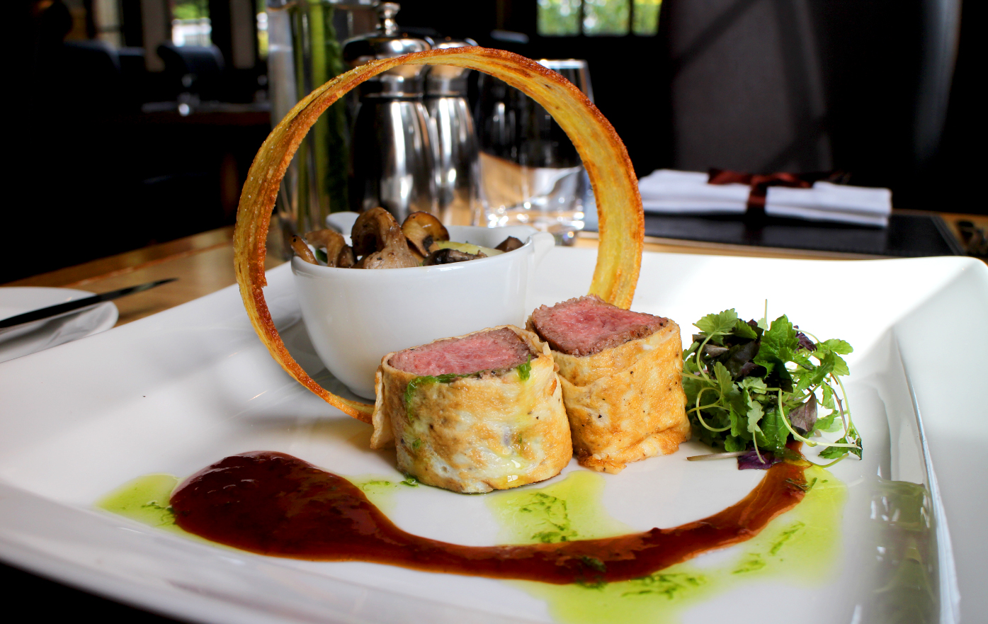 Top quality food in our award winning Jockey Club Restaurant